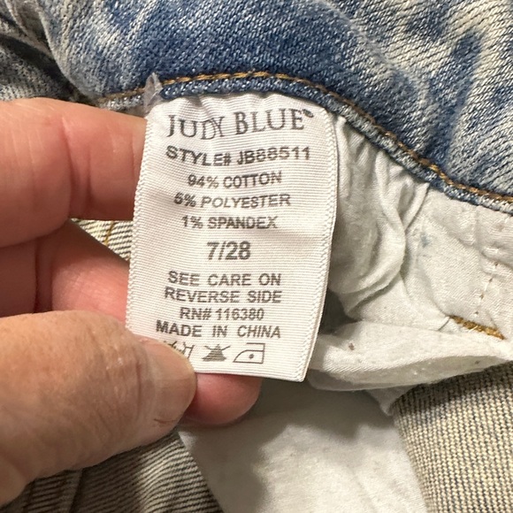 Distressed Light Blue Jeans - Picture 4 of 4